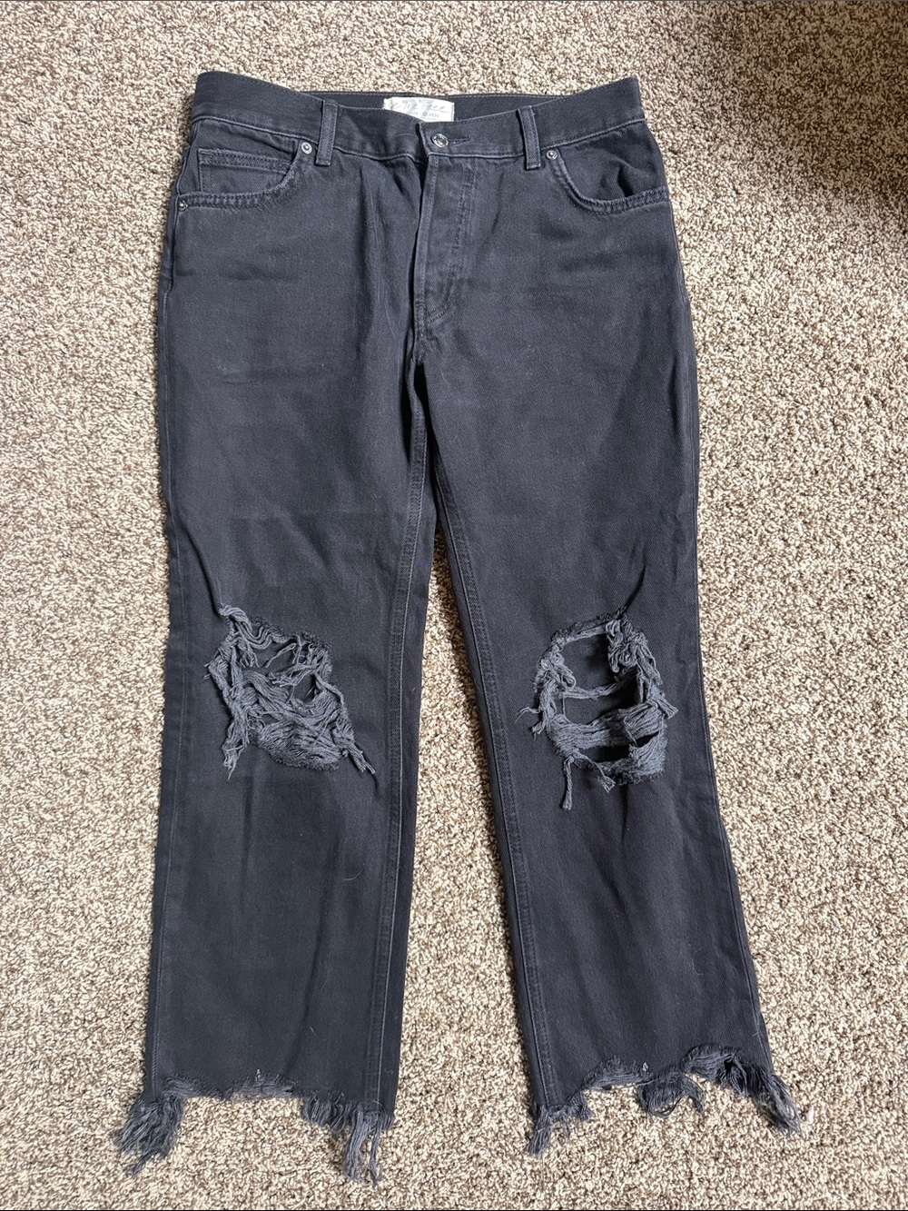 We The Free Black Distressed Knee-Ripped Straight Jeans